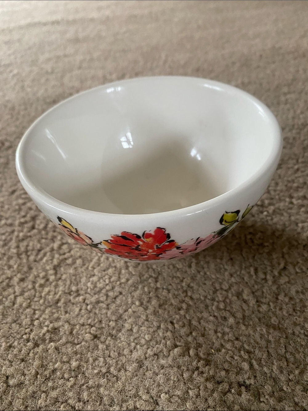 Tag White Ceramic Bowl with Red and Pink Floral Pattern